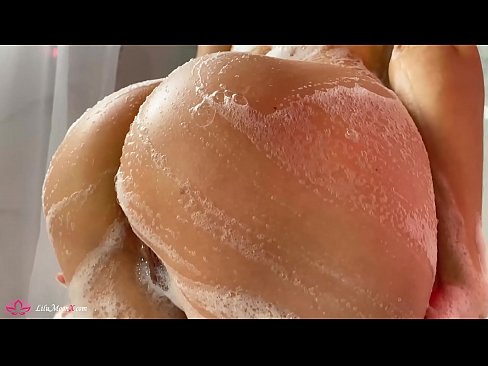 ❤️ Brunette sjálfsfróar kisu með titrara til að fá mikla fullnægingu í sturtu ☑ Anal klám á is.sexygirlspics-com.ru ️❤
